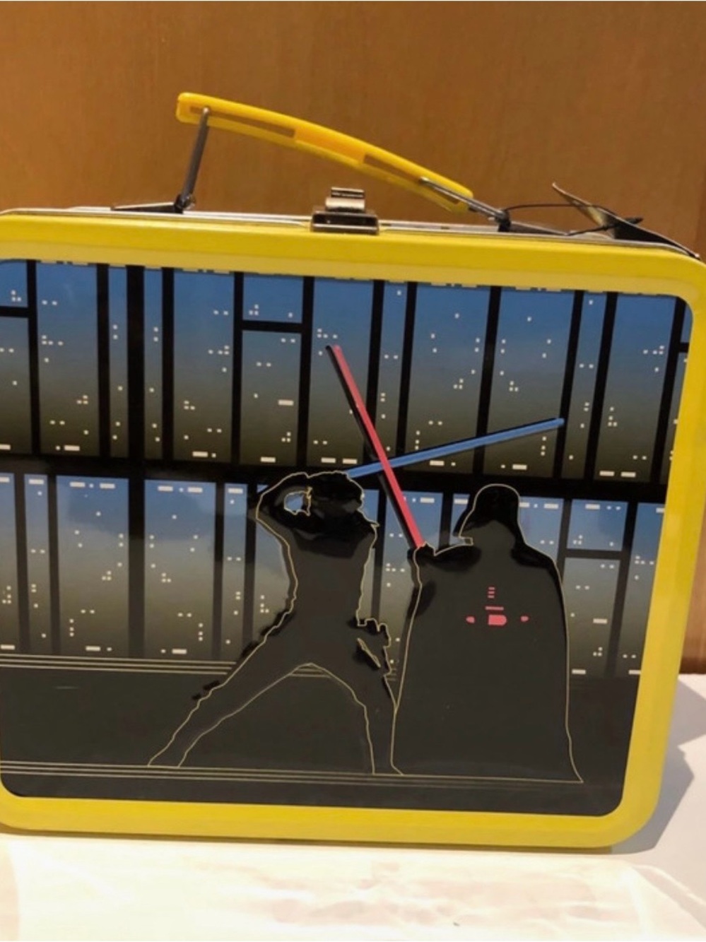Funko Yellow and Blue 'The Empire Strikes Back' Tin Lunchbox - Picture 3 of 6